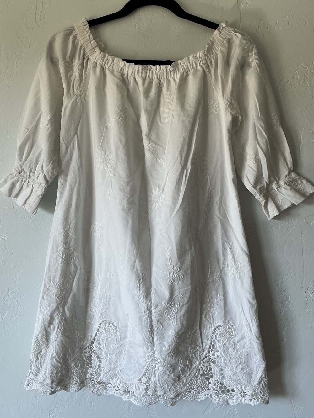 Abercrombie & Fitch White Elastic-Neck Embroidered Peasant Dress XS-S